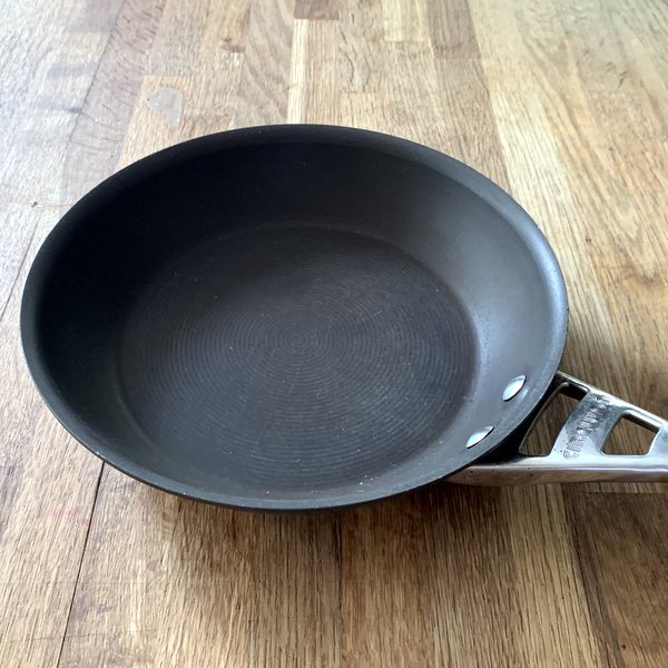 Standard non stick fry pan 26cm for general stove top stuff and it's lighter to work with than the cast iron one, this one is a Circulon.