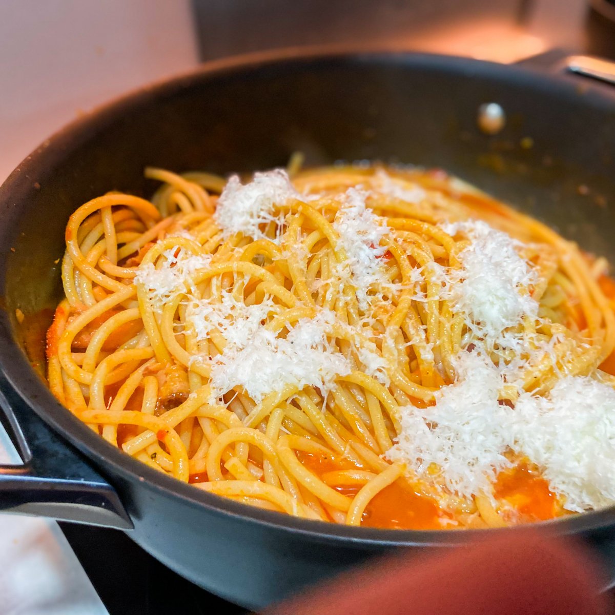 Bucatini all'Amatriciana - Cooking with Rich