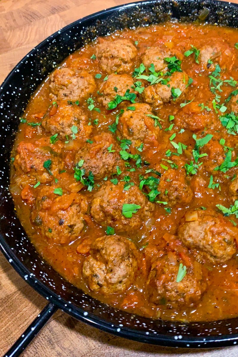 Spicy Spanish Meatballs - Cooking with Rich